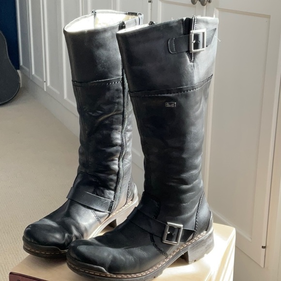 Rieker Shoes - Rieker black leather boots size 8